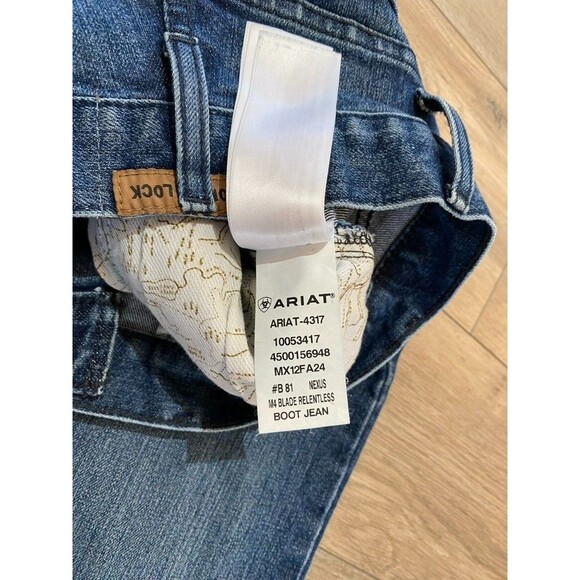 ARIAT BLADE RELENTLESS Mens 30X34 Western Embroidered Relaxed Boot Blue Jeans - Picture 10 of 10